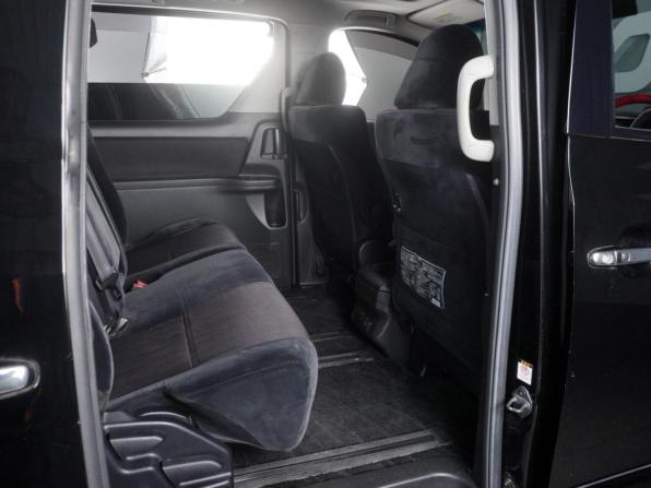 Toyota Vellfire I с пробегом 2010 года, цена 2 120 000 рублей, 270777 км, минивэн, Автокод Объявления
