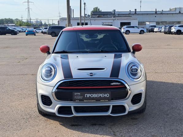 Mini Hatch III (F55/F56) Рестайлинг с пробегом 2021 года, цена 2 920 000 рублей, 69686 км, хэтчбек, Автокод Объявления
