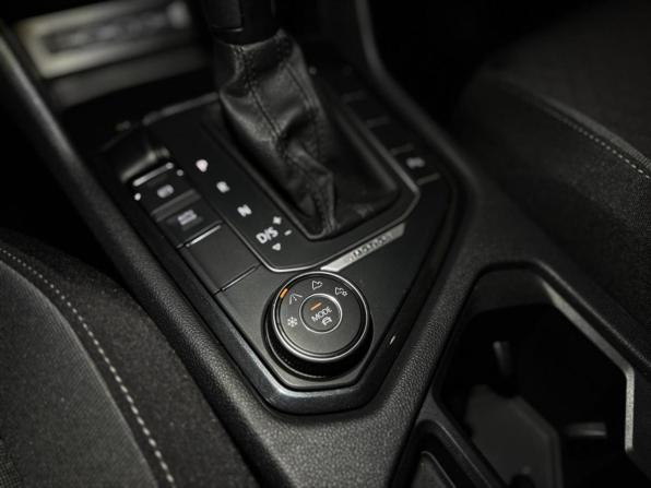 Volkswagen Tiguan II с пробегом 2020 года, цена 2 589 000 рублей, 123363 км, внедорожник, Автокод Объявления