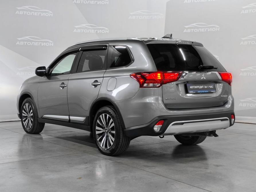 Mitsubishi Outlander III Рестайлинг 3 Новосибирск  - изображение 3