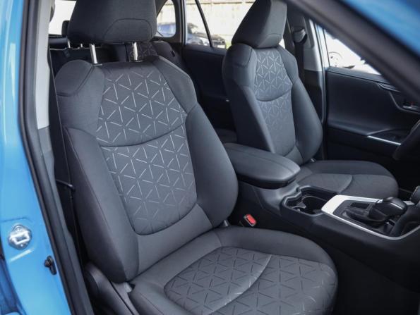 Toyota RAV4 V (XA50) с пробегом 2021 года, цена 3 969 000 рублей, 30285 км, внедорожник, Автокод Объявления