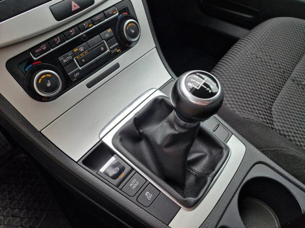 Volkswagen Passat B7 с пробегом 2011 года, цена 835 000 рублей, 220409 км, седан, Автокод Объявления