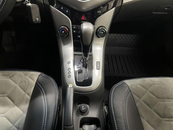 Chevrolet Cruze I с пробегом 2010 года, цена 689 000 рублей, 181881 км, седан, Автокод Объявления