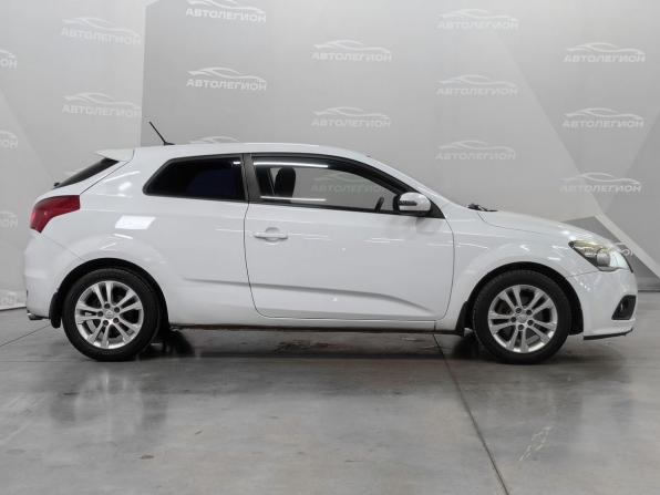 Kia Ceed I Рестайлинг с пробегом 2011 года, цена 770 000 рублей, 244800 км, хэтчбек, Автокод Объявления