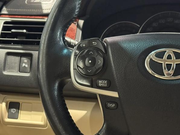 Toyota Camry VII (XV50) с пробегом 2012 года, цена 1 669 000 рублей, 220000 км, седан, Автокод Объявления