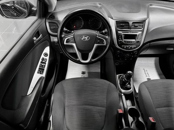Hyundai Solaris I Рестайлинг с пробегом 2014 года, цена 990 000 рублей, 148420 км, седан, Автокод Объявления