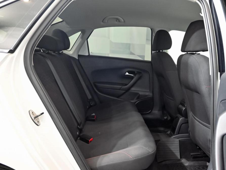 Volkswagen Polo V Рестайлинг Екатеринбург  - изображение 16