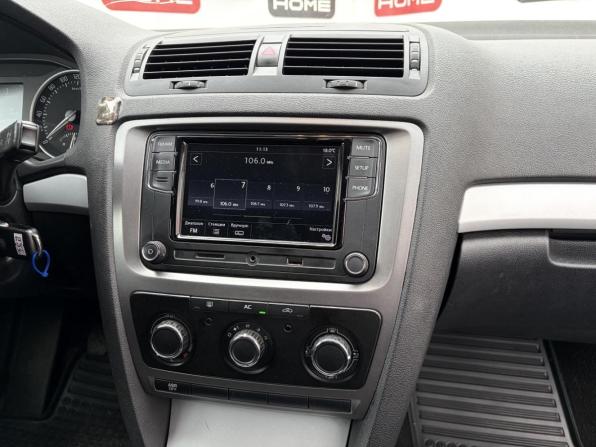 Skoda Octavia II (A5) Рестайлинг с пробегом 2008 года, цена 630 000 рублей, 259641 км, лифтбек, Автокод Объявления