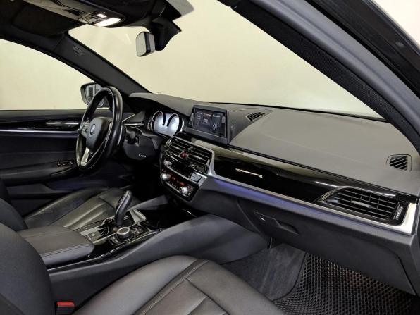 BMW 5 серии VII (G30/G31/G38) с пробегом 2018 года, цена 3 100 000 рублей, 118796 км, седан, Автокод Объявления