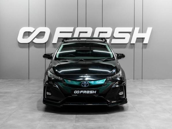 Toyota Prius IV (XW50) с пробегом 2017 года, цена 1 849 000 рублей, 311272 км, лифтбек, Автокод Объявления