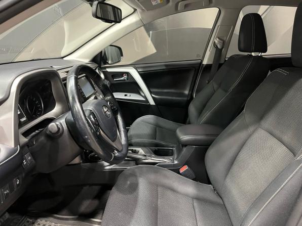 Toyota RAV4 IV (XA40) Рестайлинг с пробегом 2017 года, цена 2 050 000 рублей, 123640 км, внедорожник, Автокод Объявления