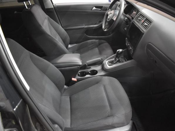Volkswagen Jetta VI с пробегом 2013 года, цена 780 000 рублей, 201166 км, седан, Автокод Объявления