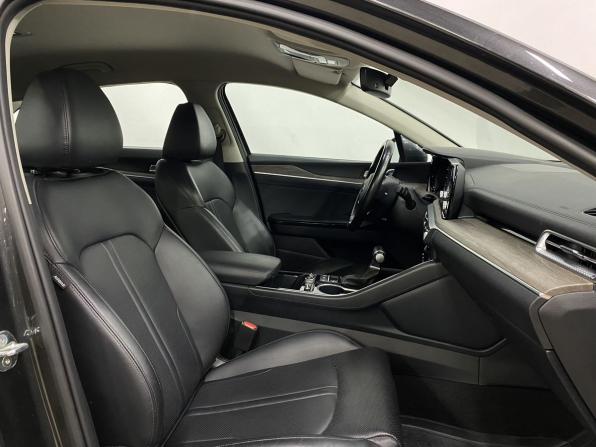 Kia K5 III с пробегом 2021 года, цена 2 659 911 рублей, 50130 км, седан, Автокод Объявления