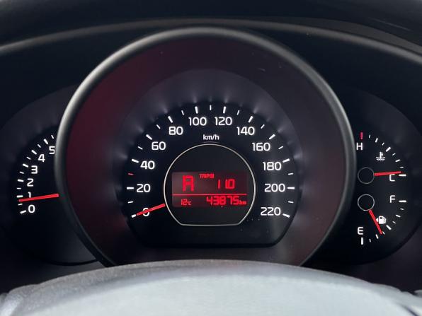 Kia Soul II Рестайлинг с пробегом 2017 года, цена 1 679 000 рублей, 43860 км, хэтчбек, Автокод Объявления