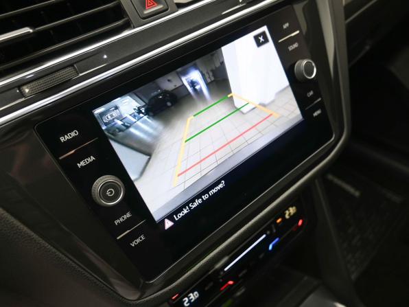 Volkswagen Tiguan II Рестайлинг с пробегом 2023 года, цена 3 580 000 рублей, 67200 км, внедорожник, Автокод Объявления