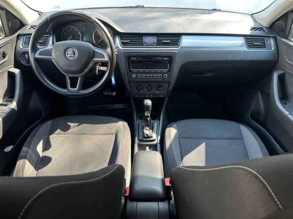Skoda Rapid I с пробегом 2015 года, цена 700 000 рублей, 343446 км, лифтбек, Автокод Объявления
