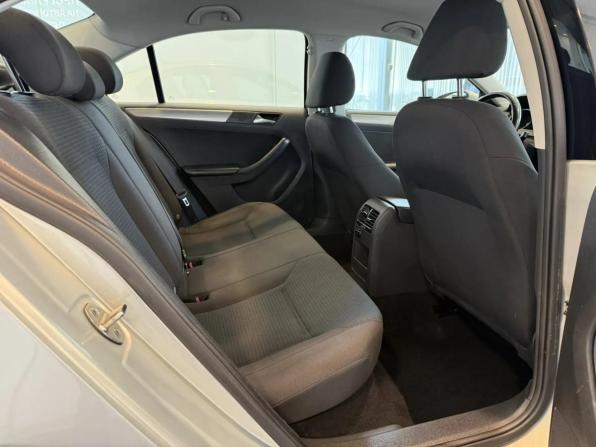 Volkswagen Jetta VI Рестайлинг с пробегом 2015 года, цена 1 190 000 рублей, 139919 км, седан, Автокод Объявления