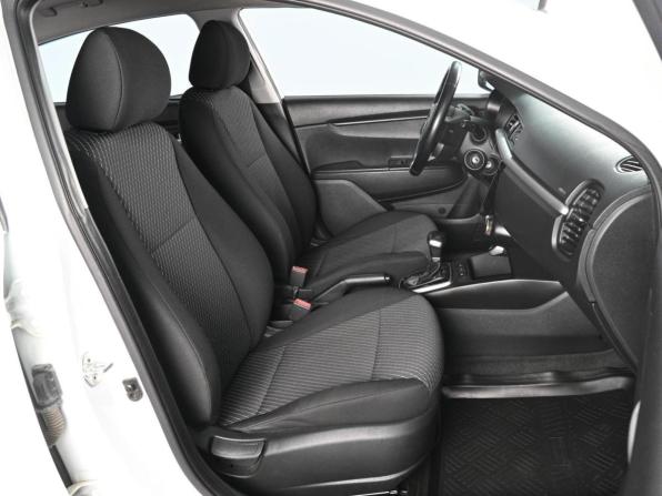 Kia Rio IV с пробегом 2018 года, цена 1 380 000 рублей, 81221 км, седан, Автокод Объявления