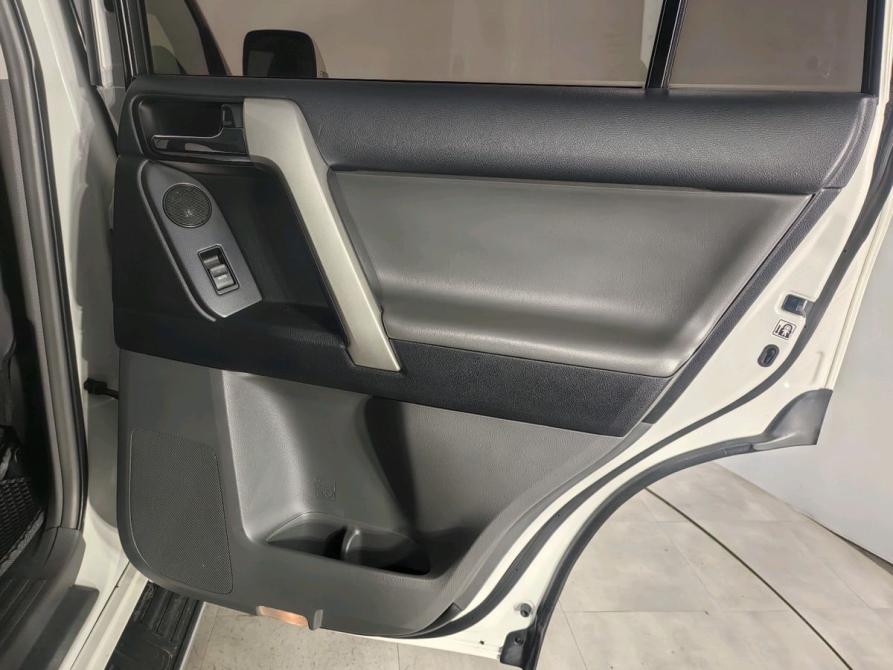 Toyota Land Cruiser Prado 150 Series Рестайлинг 1 Санкт-Петербург  - изображение 26