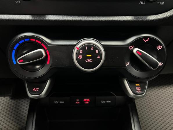 Kia Rio IV с пробегом 2017 года, цена 1 199 000 рублей, 182000 км, седан, Автокод Объявления