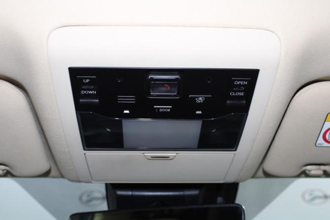 Lexus LX III Рестайлинг 2 с пробегом 2020 года, цена 12 300 000 рублей, 97000 км, внедорожник, Автокод Объявления