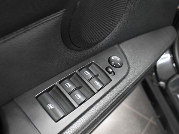 BMW 3 серии V (E90/E91/E92/E93) Рестайлинг с пробегом 2010 года, цена 2 169 900 рублей, 141000 км, кабриолет, Автокод Объявления