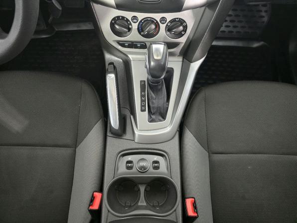 Ford Focus III с пробегом 2013 года, цена 950 000 рублей, 93793 км, хэтчбек, Автокод Объявления