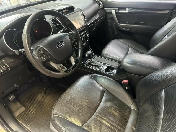 Kia Sorento II Рестайлинг с пробегом 2017 года, цена 2 051 554 рубля, 196429 км, внедорожник, Автокод Объявления