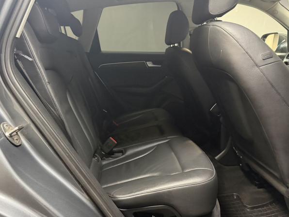 Audi Q5 I (8R) Рестайлинг с пробегом 2013 года, цена 2 100 000 рублей, 107750 км, внедорожник, Автокод Объявления