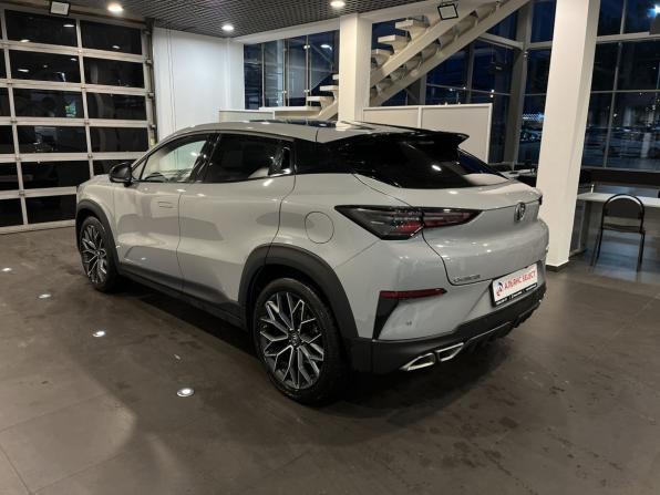 Changan UNI-T I с пробегом 2023 года, цена 2 460 000 рублей, 44533 км, внедорожник, Автокод Объявления
