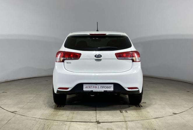 Kia Rio III Рестайлинг с пробегом 2016 года, цена 1 100 000 рублей, 113630 км, хэтчбек, Автокод Объявления