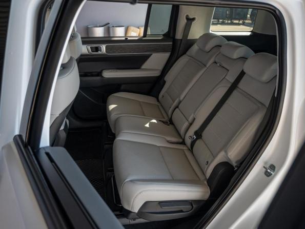 Hyundai Santa Fe V (MX5) с пробегом 2024 года, цена 5 400 000 рублей, 18301 км, внедорожник, Автокод Объявления