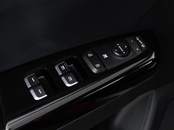 Kia Sportage IV Рестайлинг с пробегом 2021 года, цена 2 599 050 рублей, 151258 км, внедорожник, Автокод Объявления