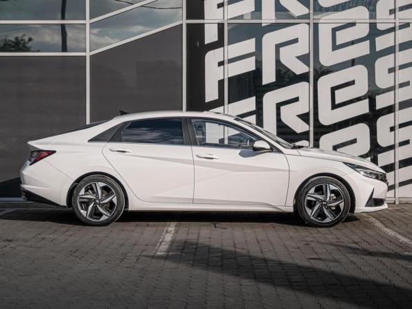 Hyundai Elantra VII (CN7) с пробегом 2022 года, цена 2 070 000 рублей, 49762 км, седан, Автокод Объявления