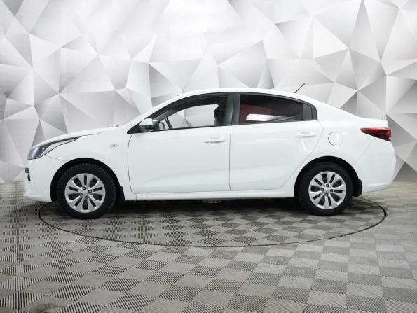 Kia Rio IV с пробегом 2017 года, цена 1 080 000 рублей, 135500 км, седан, Автокод Объявления