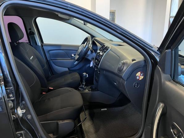 Renault Sandero II с пробегом 2016 года, цена 900 000 рублей, 135310 км, хэтчбек, Автокод Объявления