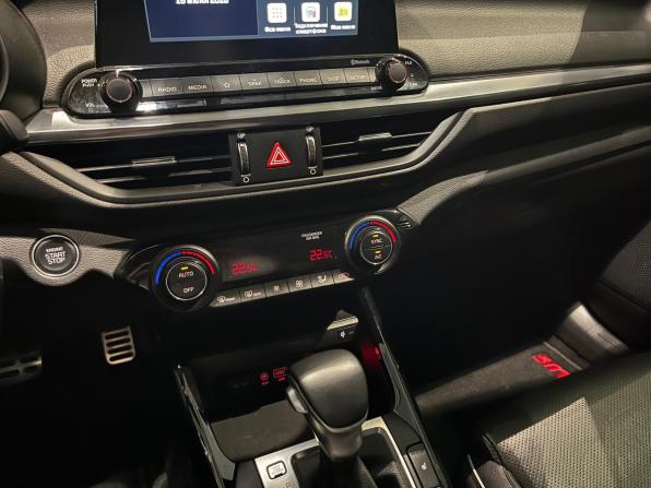 Kia Cerato IV с пробегом 2021 года, цена 2 385 000 рублей, 49000 км, седан, Автокод Объявления