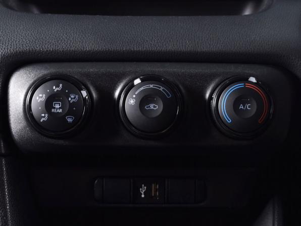 Toyota Yaris IV с пробегом 2020 года, цена 1 049 995 рублей, 122022 км, хэтчбек, Автокод Объявления
