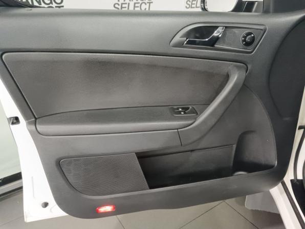 Skoda Yeti I Рестайлинг с пробегом 2014 года, цена 1 273 000 рублей, 139500 км, внедорожник, Автокод Объявления