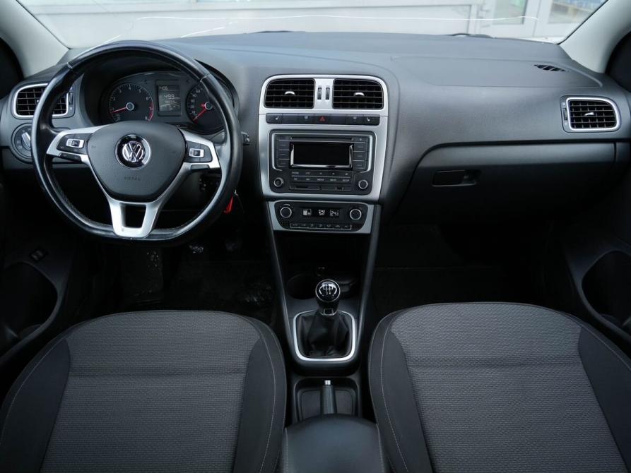 Volkswagen Polo V Рестайлинг Новосибирск  - изображение 21