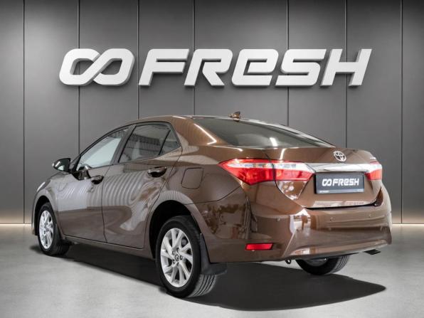 Toyota Corolla XI (E160 E170 E180) Рестайлинг 1 с пробегом 2018 года, цена 1 670 000 рублей, 70746 км, седан, Автокод Объявления