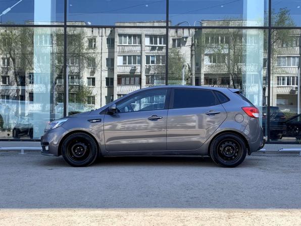 Kia Rio III Рестайлинг с пробегом 2016 года, цена 999 000 рублей, 167060 км, хэтчбек, Автокод Объявления