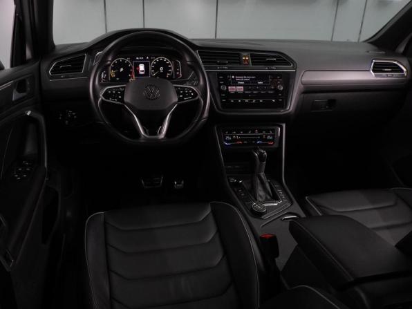 Volkswagen Tiguan II Рестайлинг с пробегом 2021 года, цена 2 999 000 рублей, 96308 км, внедорожник, Автокод Объявления