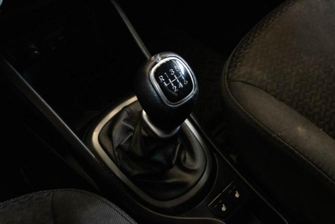 Kia Rio III Рестайлинг с пробегом 2015 года, цена 849 000 рублей, 153301 км, седан, Автокод Объявления