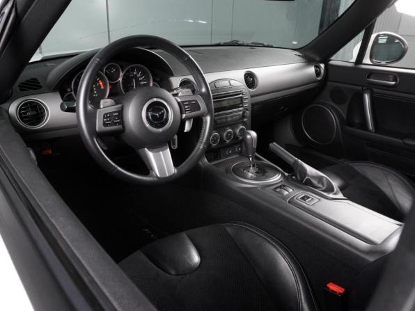 Mazda MX-5 III (NC) Рестайлинг с пробегом 2012 года, цена 2 996 000 рублей, 15622 км, родстер, Автокод Объявления