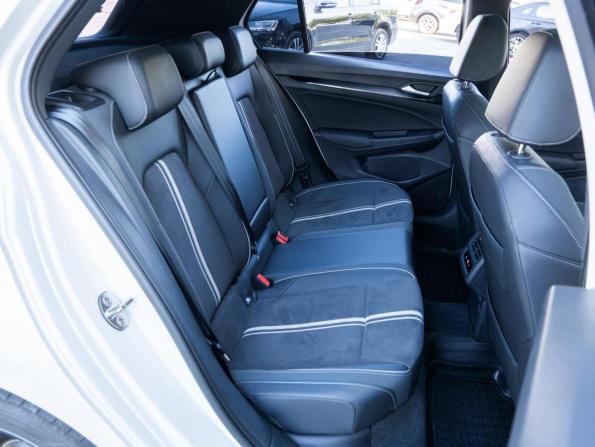 Volkswagen Golf VIII с пробегом 2024 года, цена 3 499 000 рублей, 9781 км, хэтчбек, Автокод Объявления