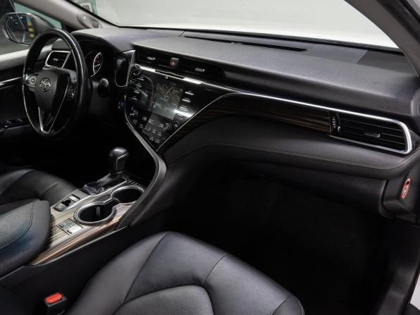 Toyota Camry VIII (XV70) с пробегом 2019 года, цена 2 699 000 рублей, 177126 км, седан, Автокод Объявления