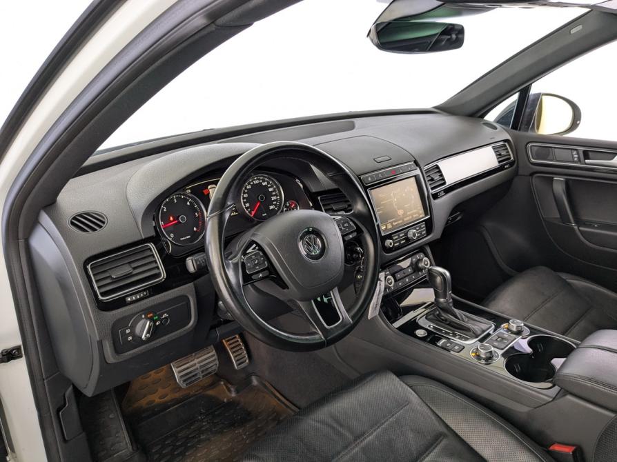 Volkswagen Touareg II Рестайлинг Москва  - изображение 16