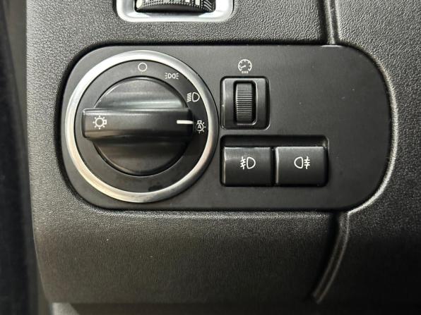 Land Rover Discovery IV Рестайлинг с пробегом 2013 года, цена 1 792 000 рублей, 248600 км, внедорожник, Автокод Объявления