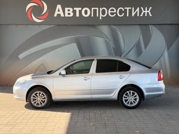 Skoda Octavia II (A5) Рестайлинг с пробегом 2011 года, цена 995 000 рублей, 97210 км, лифтбек, Автокод Объявления